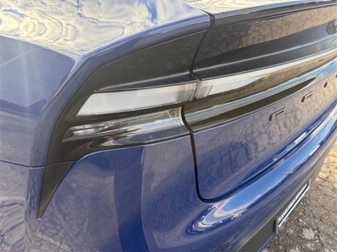 Used 2024 Toyota Prius Prime XSE Premium image 30