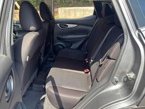 Used 2020 Nissan Rogue Sport S w/ Appearance Package FWD image 33