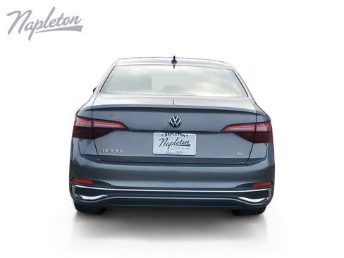 Used 2024 Volkswagen Jetta SEL FWD image 4