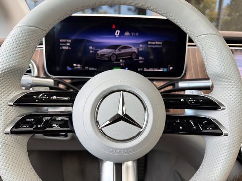 Certified 2022 Mercedes-Benz EQS 450+ Sedan image 23