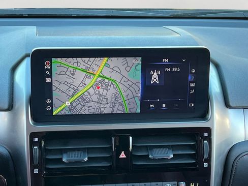 Used 2023 Lexus GX 460 Premium w/ Premium Package image 20