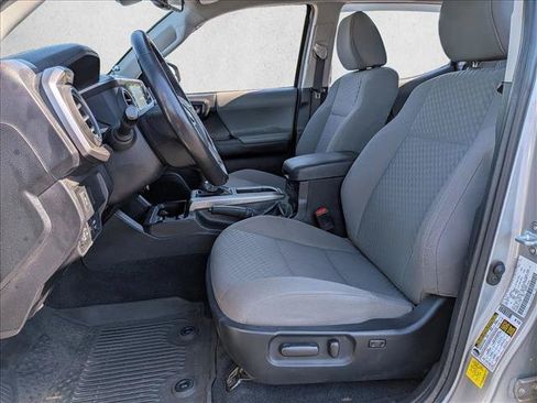 Used 2023 Toyota Tacoma SR5 AWD/4WD image 15