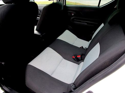 Used 2015 Toyota Prius C Two image 17