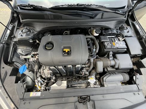 Used 2024 Kia Forte LXS FWD image 31