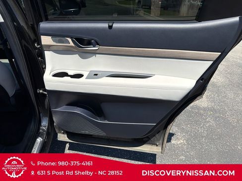 Used 2021 Hyundai Palisade Limited AWD/4WD image 45