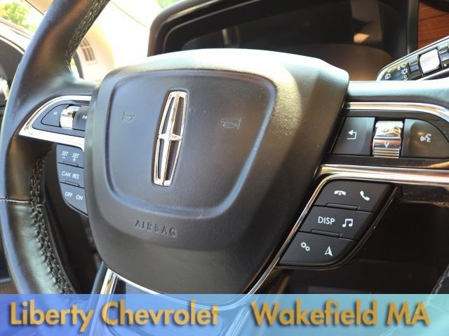 Used 2023 Lincoln Nautilus Reserve AWD/4WD image 23