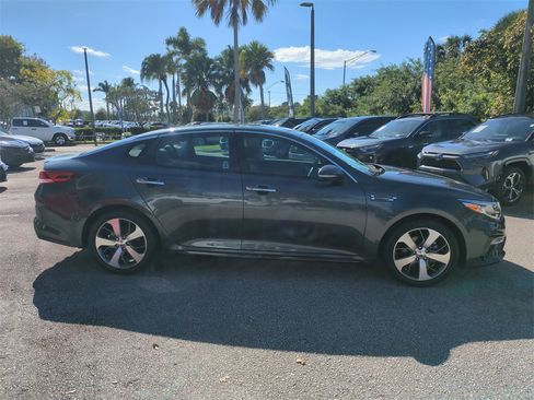 Used 2020 Kia Optima S image 4