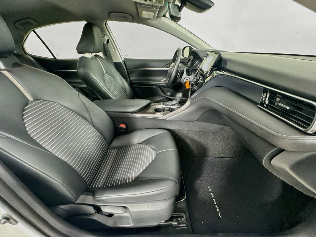 Used 2023 Toyota Camry SE FWD image 31