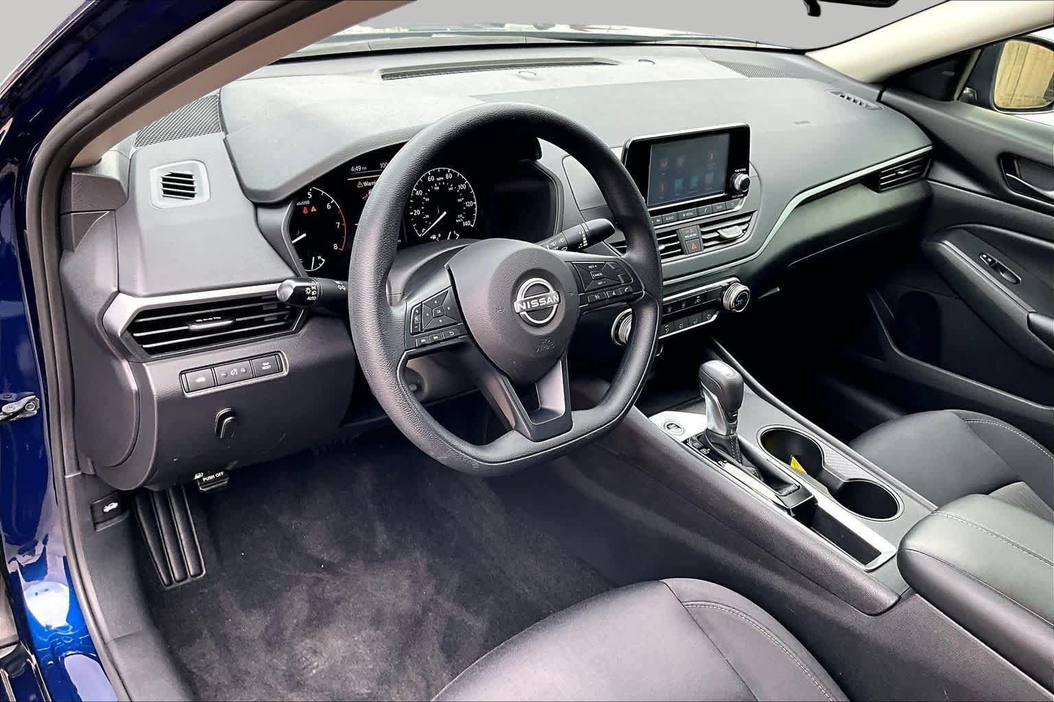 Used 2024 Nissan Altima 2.5 S FWD image 18