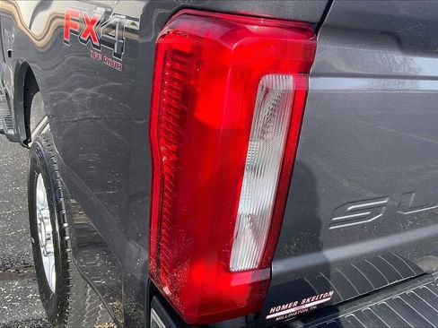 Used 2025 Ford F250 XLT w/ FX4 Off-Road Package image 23