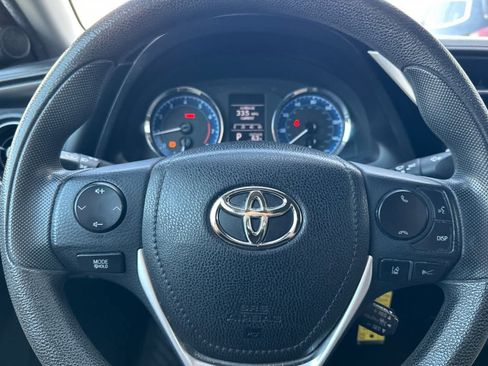 Used 2017 Toyota Corolla LE image 24
