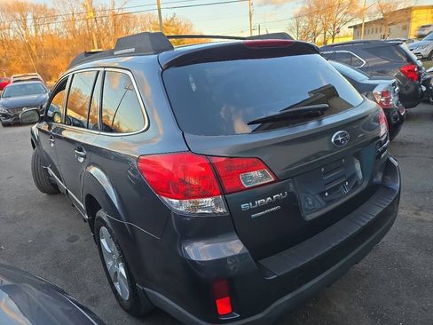 Used 2012 Subaru Outback 2.5i Premium w/ All-Weather Pkg AWD/4WD image 5