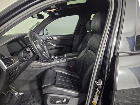 Used 2021 BMW X7 xDrive40i w/ M Sport Package AWD/4WD image 8