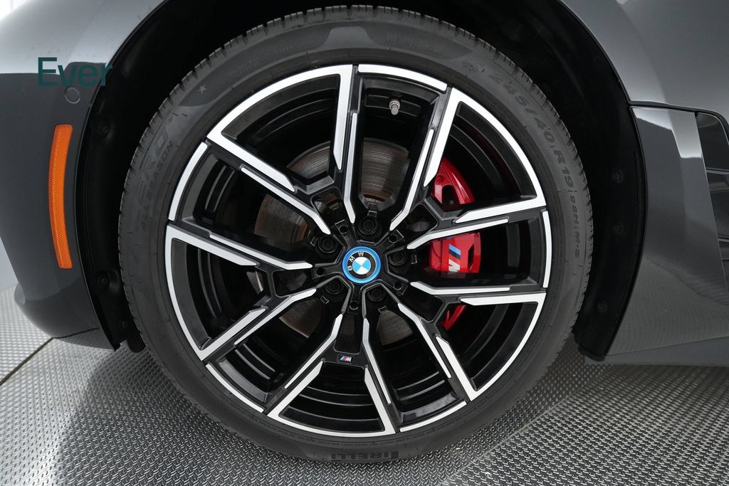 Used 2023 BMW i4 eDrive40 w/ M Sport Package RWD image 17
