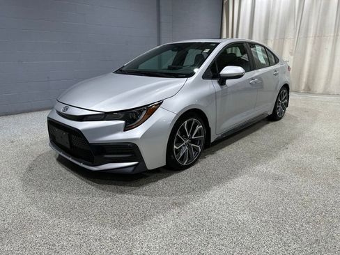 Used 2021 Toyota Corolla XSE w/ Carpet Mat Package (TMS) FWD image 4