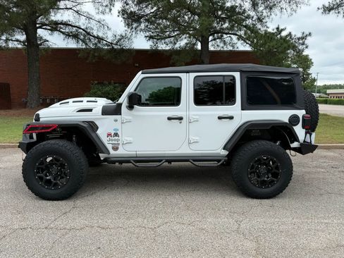 Used 2018 Jeep Wrangler Unlimited Sport S AWD/4WD image 2