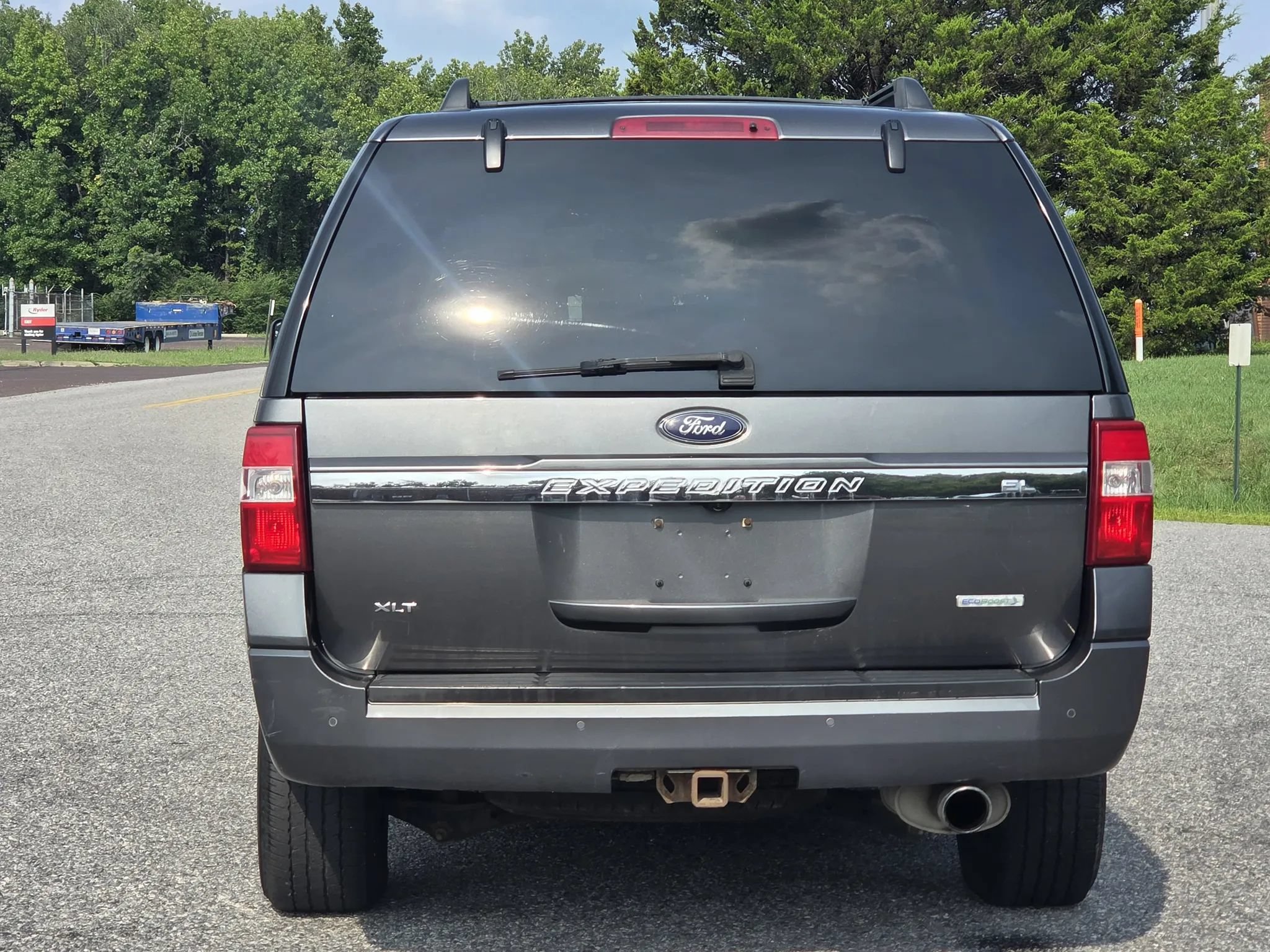 Used 2017 Ford Expedition EL XLT AWD/4WD image 9