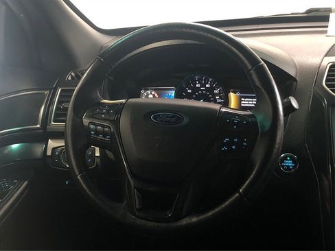 Used 2019 Ford Explorer XLT w/ Equipment Group 202A image 15