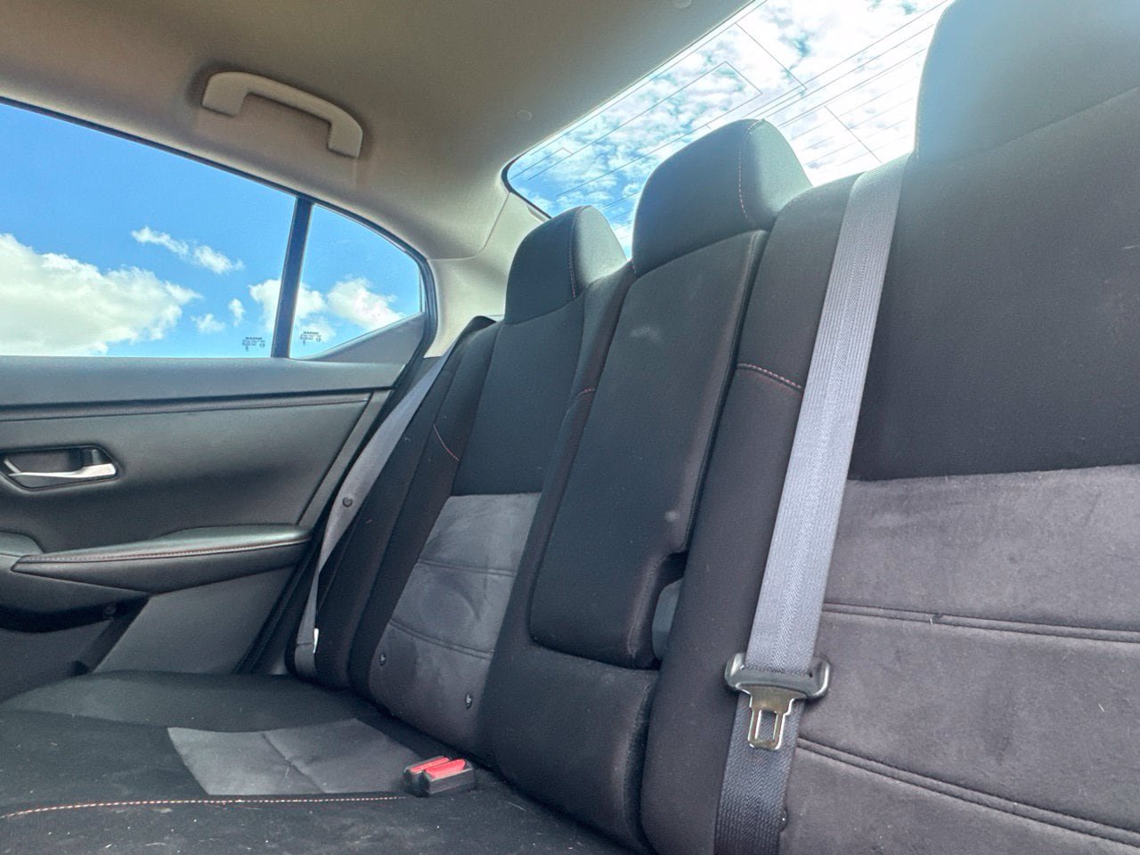 Certified 2024 Nissan Sentra SR FWD image 38