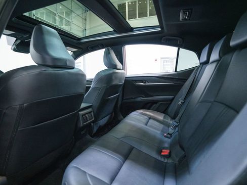 Used 2025 Toyota Camry XSE FWD image 36