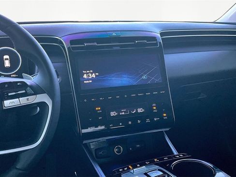 Used 2024 Hyundai Tucson Limited image 6