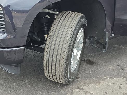 Used 2023 Chevrolet Silverado 1500 RST image 36