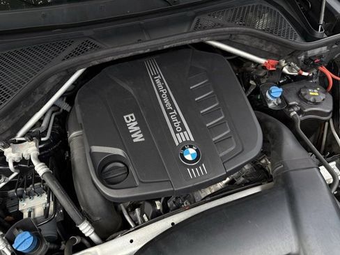 Used 2015 BMW X5 xDrive35d image 41