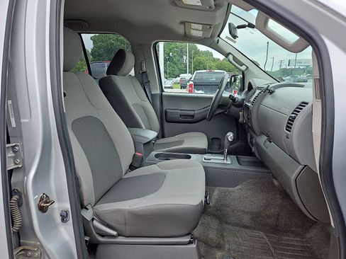 Used 2013 Nissan Xterra X RWD image 30