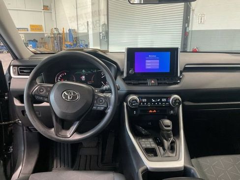 Used 2024 Toyota RAV4 XLE image 12