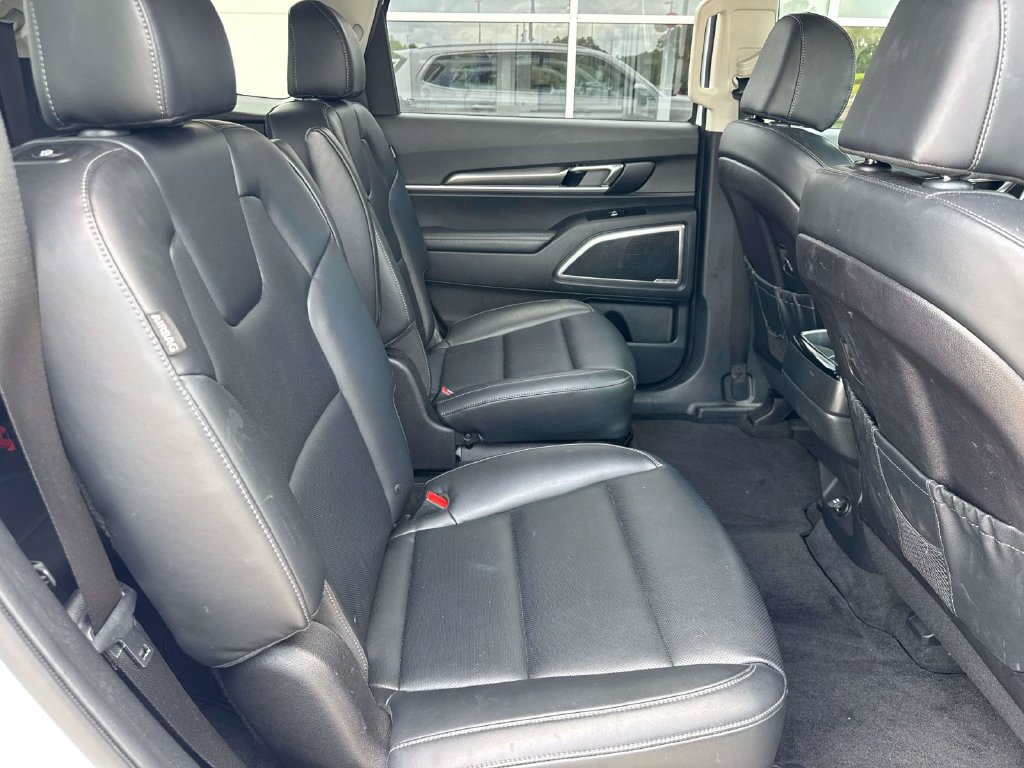 Used 2025 Kia Telluride S FWD image 14