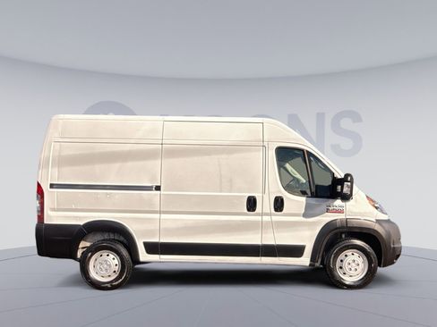 Used 2022 RAM ProMaster 2500 w/ Premium Convenience Group image 8