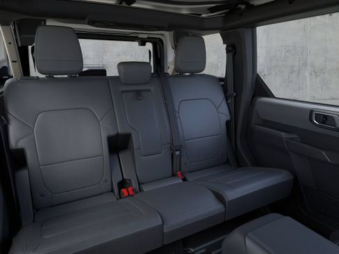 New 2026 Ford Bronco Big Bend w/ Black Diamond Package AWD/4WD image 12