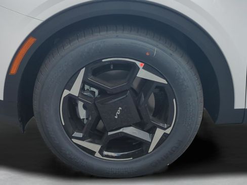 New 2026 Kia Sportage EX FWD image 26