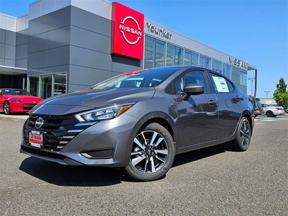 New 2025 Nissan Versa SV w/ Trunk Package