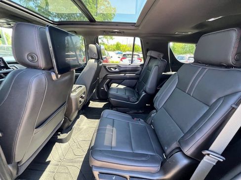 Used 2021 Chevrolet Tahoe RST w/ Luxury Package AWD/4WD image 22