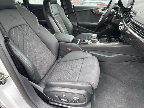 Used 2025 Audi S5 Premium Plus image 31