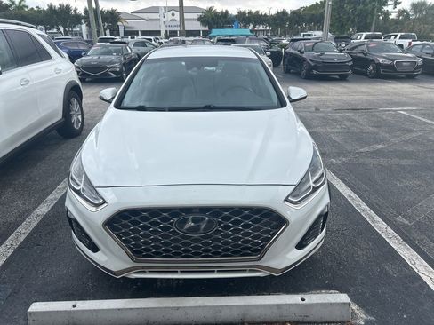 Used 2019 Hyundai Sonata SEL w/ Tech Package 02 FWD image 2