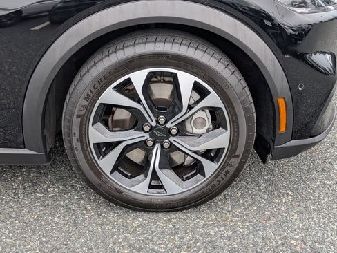 Certified 2024 Ford Mustang Mach-E Select w/ Comfort Package Lite image 10