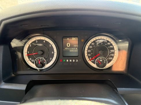 Used 2017 RAM 2500 Tradesman w/ Power & Remote Entry Group image 27