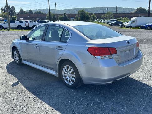 Used 2013 Subaru Legacy 2.5i AWD/4WD image 6