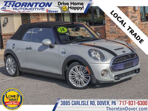 Used 2018 MINI Cooper S image 1