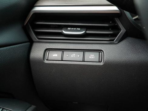 Used 2025 Nissan Altima 2.5 SV FWD image 30
