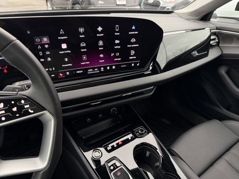 Used 2025 Audi A5 2.0T Premium Plus w/ Premium Plus image 17