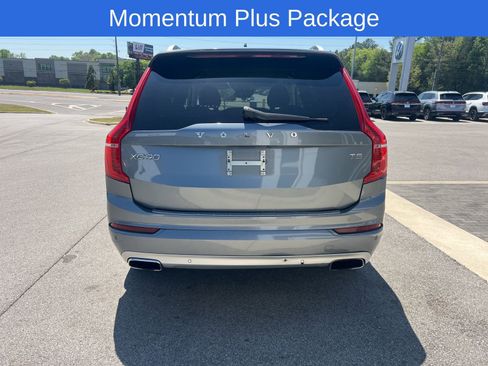 Used 2017 Volvo XC90 T5 Momentum w/ Vision Package image 4
