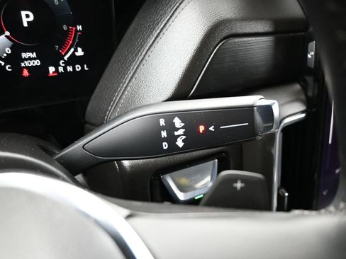 Used 2025 GMC Yukon XL Denali image 21