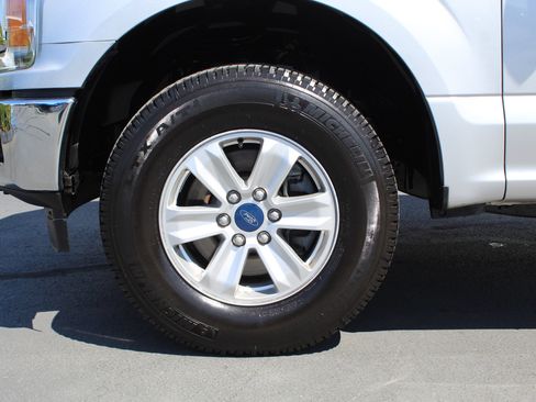 Used 2019 Ford F150 XLT w/ Trailer Tow Package AWD/4WD image 15