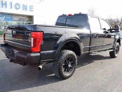 Used 2021 Ford F350 Lariat image 3