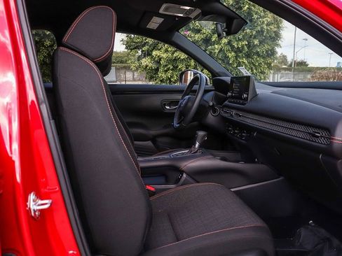 Used 2024 Honda HR-V Sport image 17