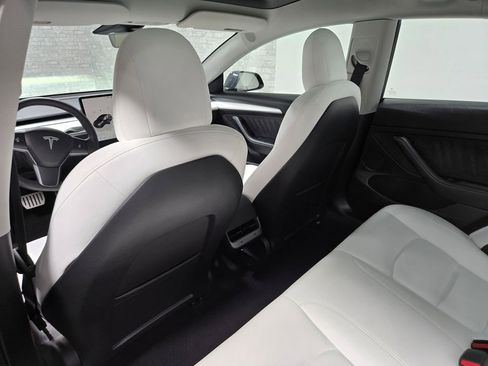 Used 2023 Tesla Model 3 Performance image 31