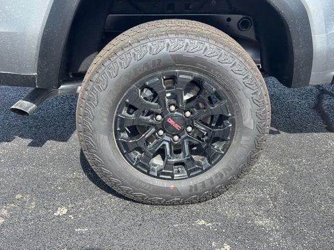 New 2026 GMC Canyon Elevation w/ Convenience Package AWD/4WD image 4